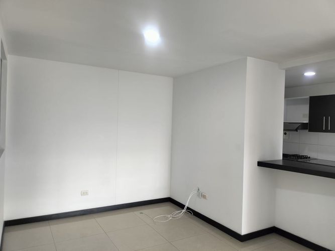 Apartamento de 3 alcobas en arriendo en El Poblado, Medellín, 107 m² · foto 11 de 16
