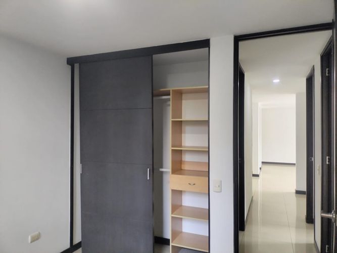 Apartamento de 3 alcobas en arriendo en El Poblado, Medellín, 107 m² · foto 9 de 16