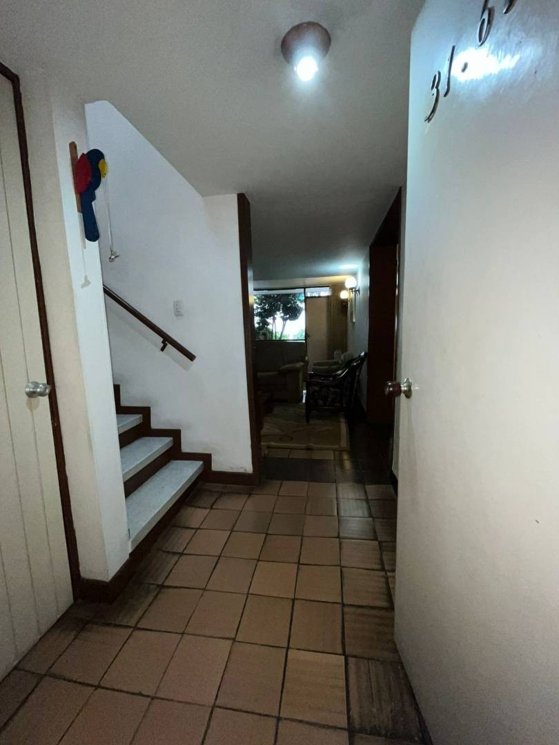 Casa en venta en Barrios Unidos, Bogotá · foto 9 de 24