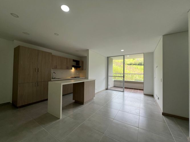 Apartamento de 3 alcobas en arriendo en Pantanillo, Envigado, 73 m² · foto 6 de 14