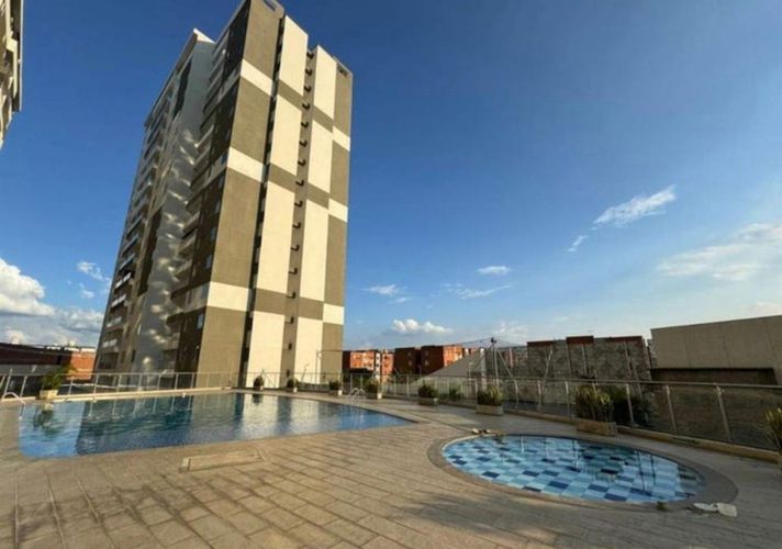 Apartamento de 3 alcobas en venta en Valle Del Lili, Cali, 140 m² · foto 2 de 19