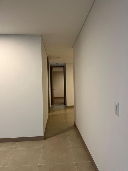 Apartamento de 3 alcobas en venta en Valle Del Lili, Cali, 140 m² · foto 12 de 19
