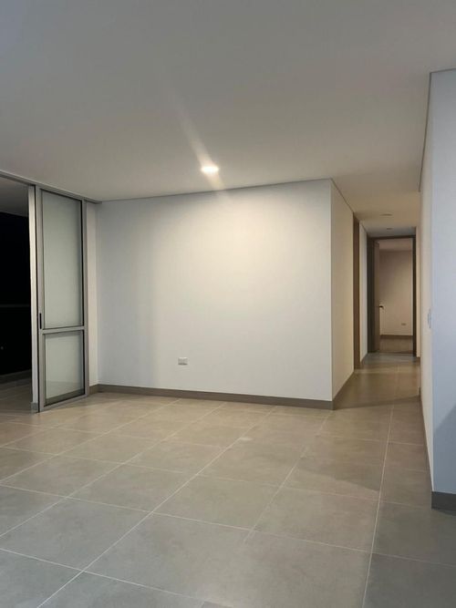 Apartamento de 3 alcobas en venta en Valle Del Lili, Cali, 140 m² · foto 16 de 19