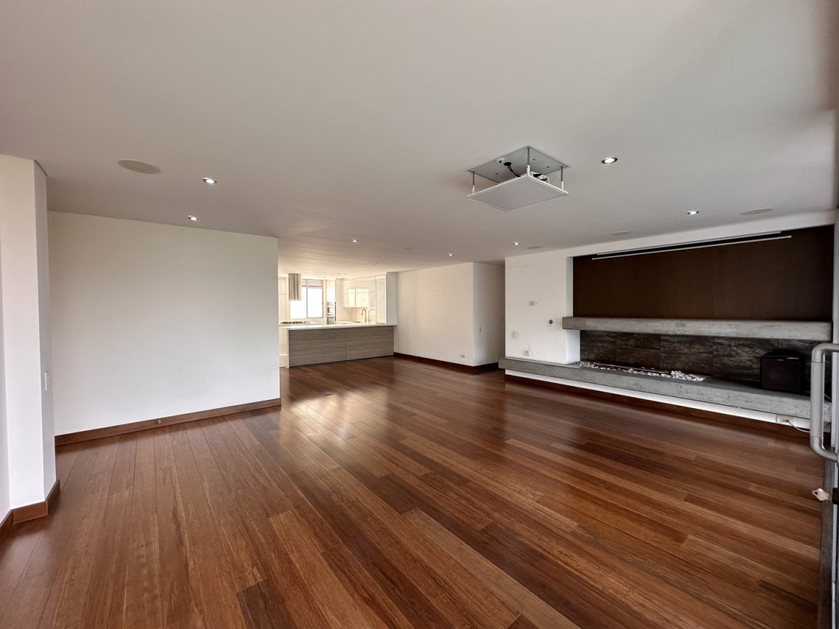 Apartamento en venta en El Poblado, Envigado · foto 6 de 24