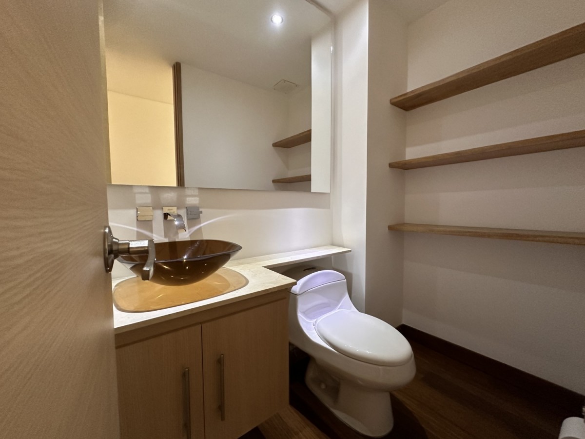 Apartamento en venta en El Poblado, Envigado · foto 14 de 24