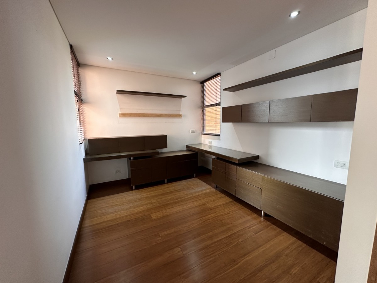 Apartamento en venta en El Poblado, Envigado · foto 15 de 24