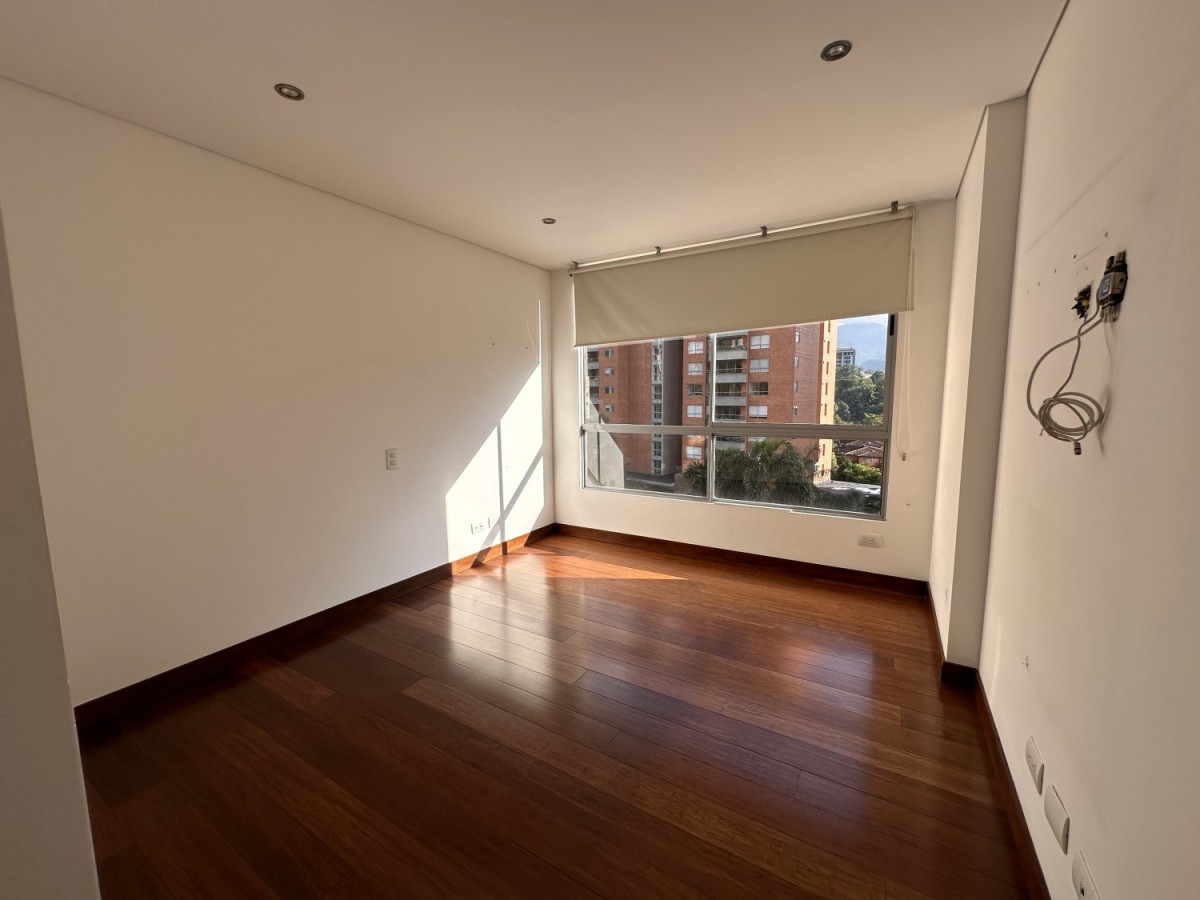 Apartamento en venta en El Poblado, Envigado · foto 16 de 24