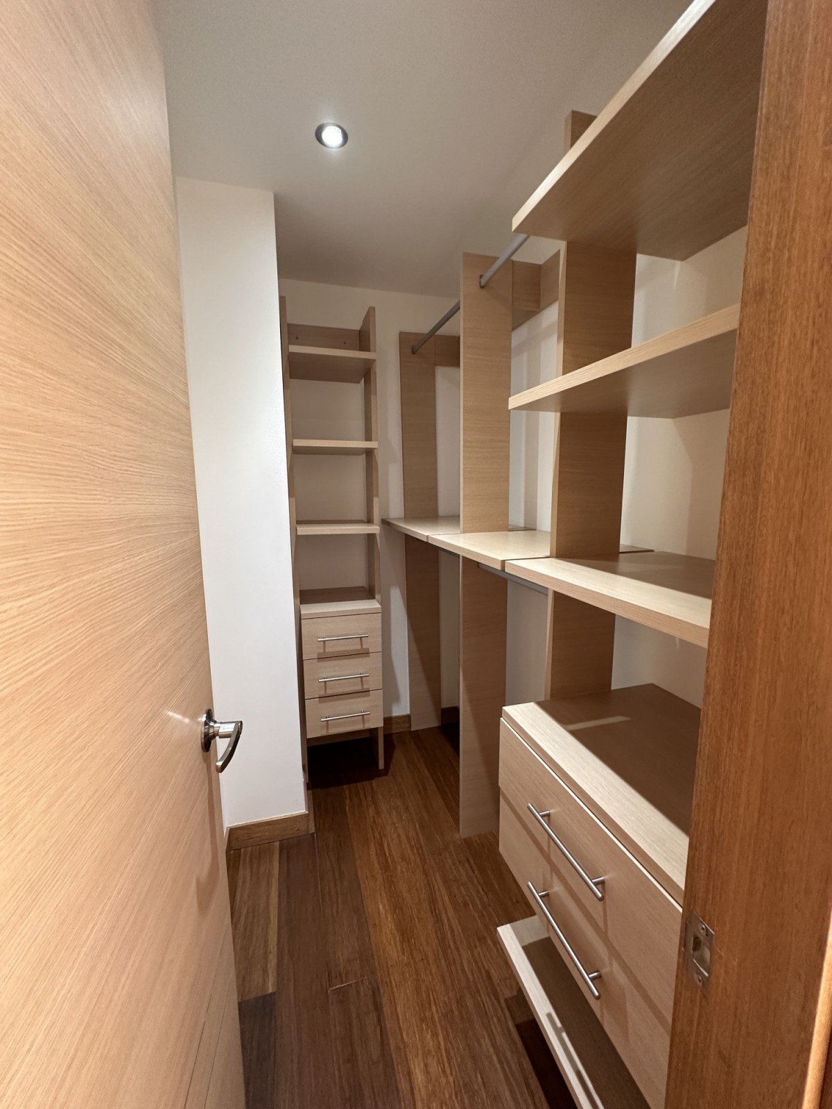 Apartamento en venta en El Poblado, Envigado · foto 18 de 24