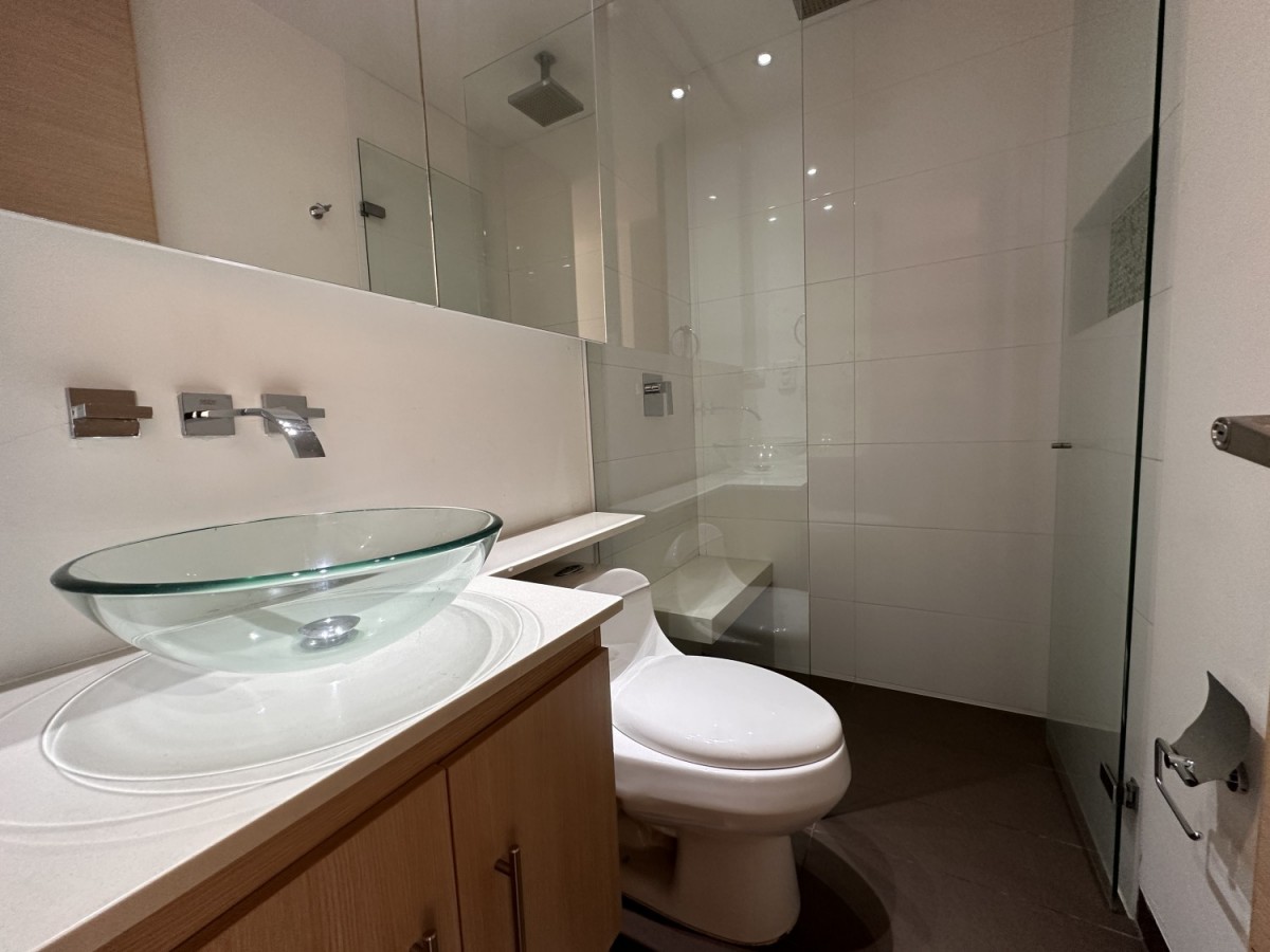 Apartamento en venta en El Poblado, Envigado · foto 19 de 24