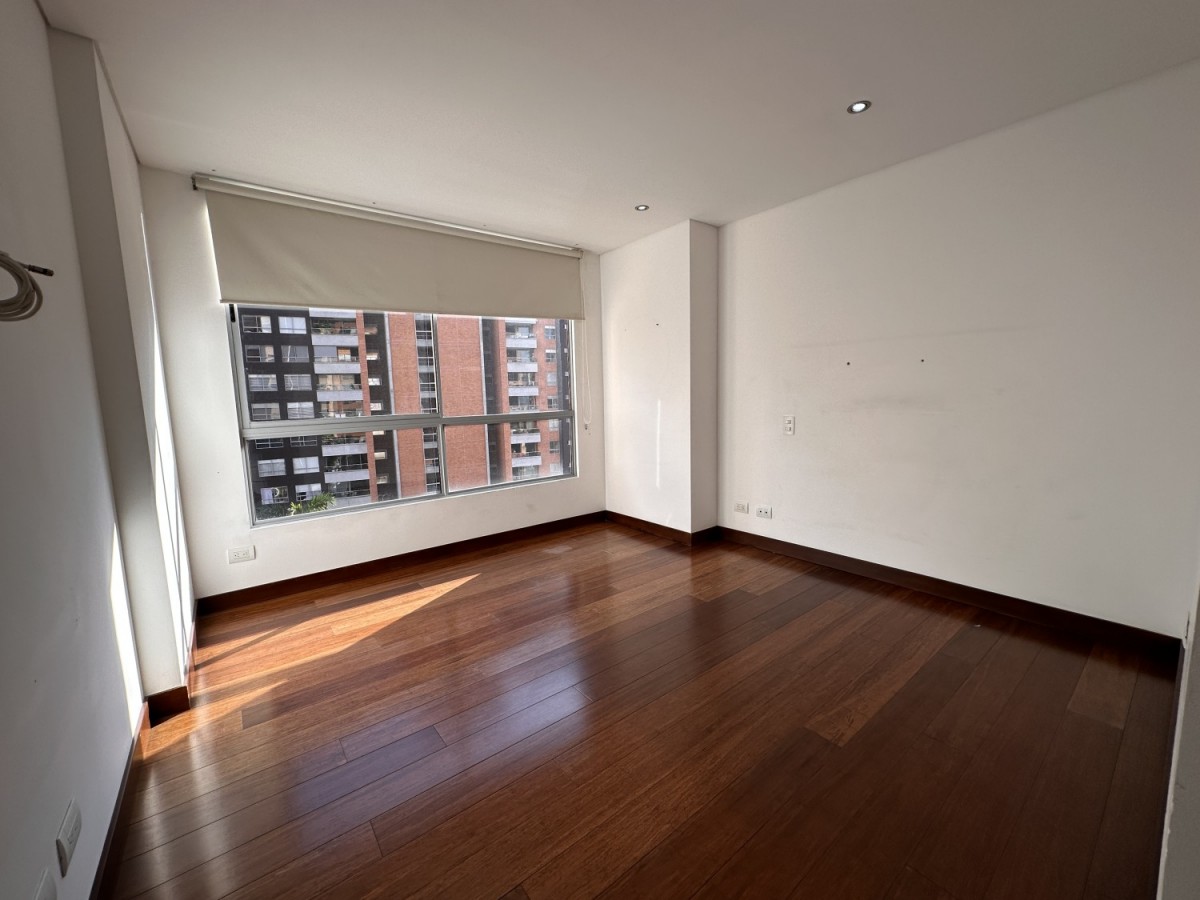 Apartamento en venta en El Poblado, Envigado · foto 20 de 24