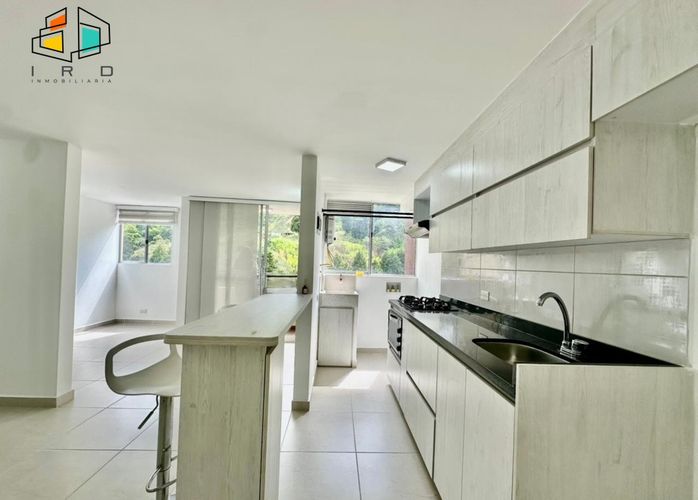 Apartamento de 2 alcobas en venta en El Pedrero, La Estrella, 51 m² · foto 3 de 24