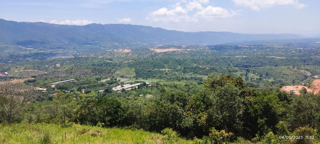Lote en venta en Ruitoque, Girón, 675 m² · foto 5 de 7