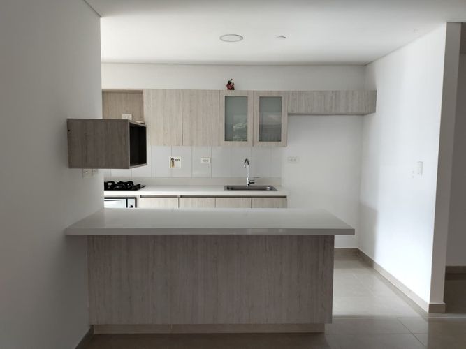 Apartamento de 3 alcobas en venta en Castropol, Medellín, 100 m² · foto 4 de 15