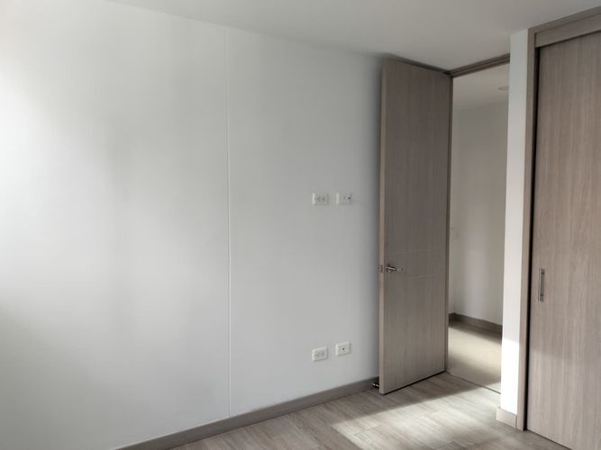 Apartamento de 3 alcobas en venta en Castropol, Medellín, 100 m² · foto 12 de 15