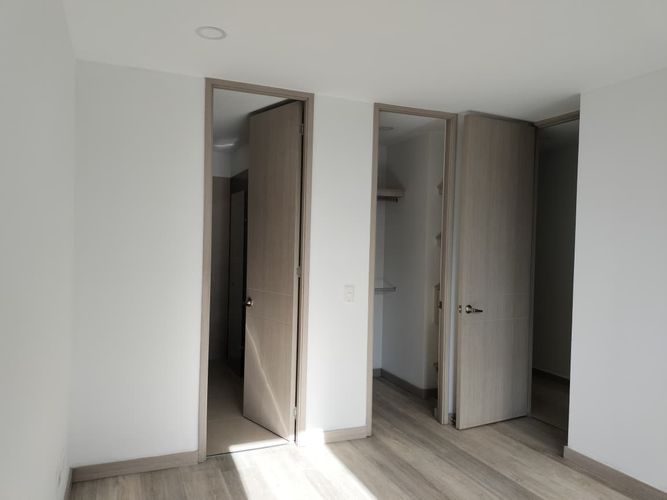 Apartamento de 3 alcobas en venta en Castropol, Medellín, 100 m² · foto 10 de 15