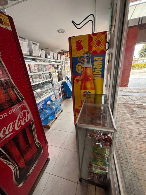 Bodega en arriendo en Siberia, Cota, 300 m² · foto 2 de 10