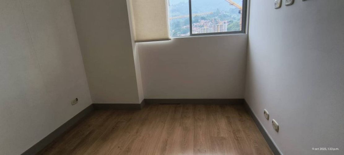 Apartamento de 3 alcobas en arriendo en Camino Verde, Envigado, 90 m² · foto 2 de 23