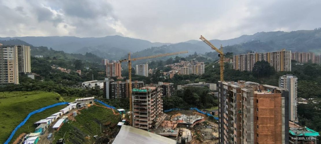 Apartamento de 3 alcobas en arriendo en Camino Verde, Envigado, 90 m² · foto 22 de 23