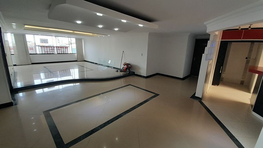 Apartamento de 5 alcobas en venta en Sotomayor, Bucaramanga, 260 m² · foto 3 de 24