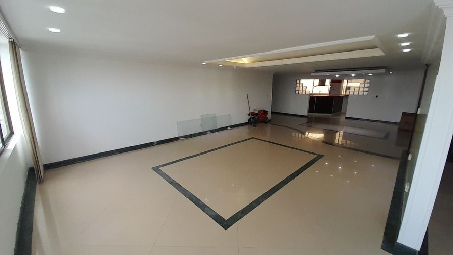 Apartamento de 5 alcobas en venta en Sotomayor, Bucaramanga, 260 m² · foto 4 de 24