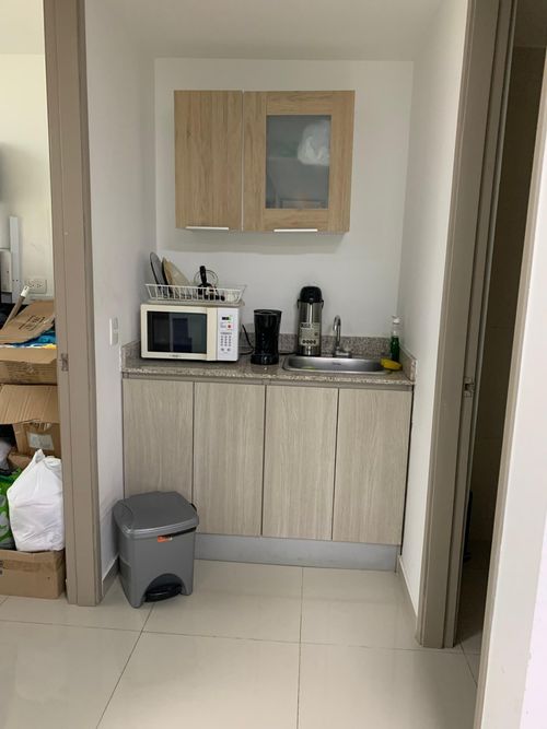 Oficina en arriendo en Manga, Cartagena, 50 m² · foto 3 de 8