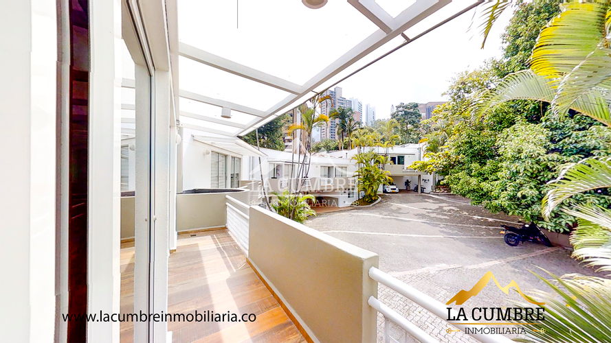 Casa de 4 alcobas en venta en San Lucas, Medellín, 260 m² · foto 16 de 21