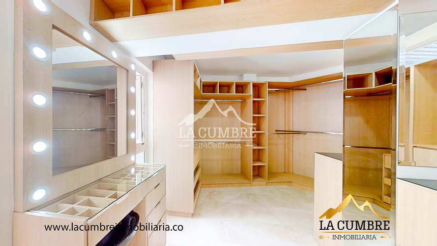 Casa de 4 alcobas en venta en San Lucas, Medellín, 260 m² · foto 21 de 21