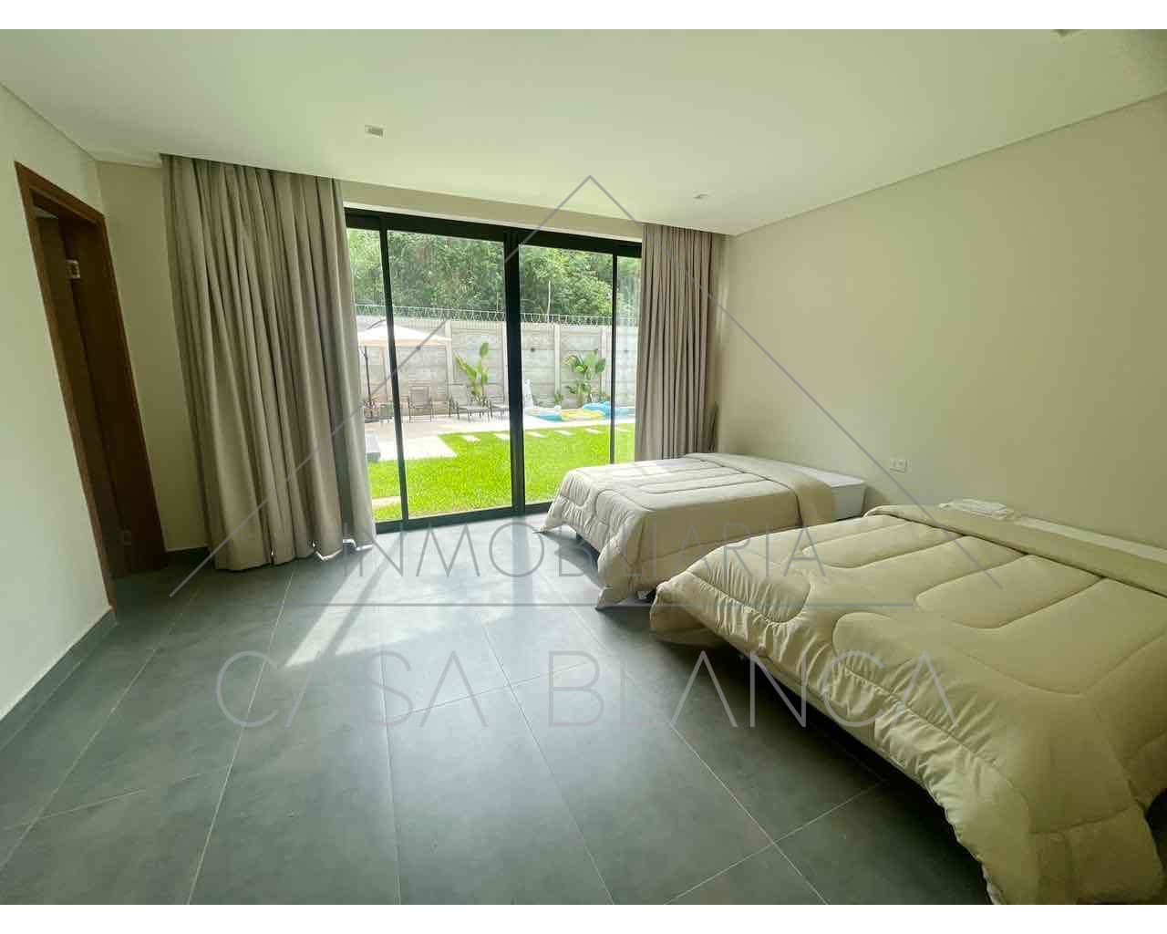 En venta‼️ Casa en San Bernardino, Zona Avda. Mbocaya ? — foto 2