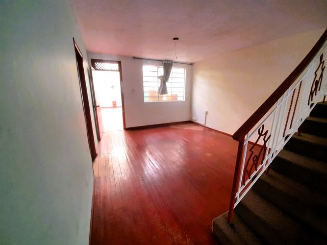 Casa de 5 alcobas en venta en 11 De Noviembre, Bogotá, 221 m² · foto 4 de 19