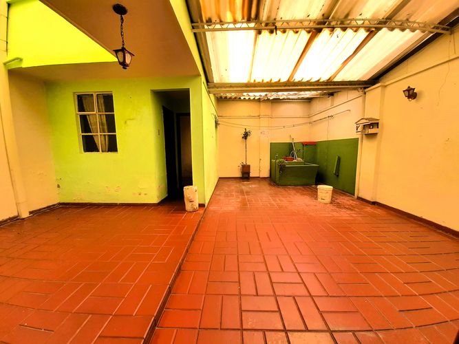 Casa de 5 alcobas en venta en 11 De Noviembre, Bogotá, 221 m² · foto 8 de 19