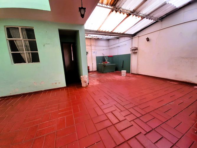Casa de 5 alcobas en venta en 11 De Noviembre, Bogotá, 221 m² · foto 9 de 19