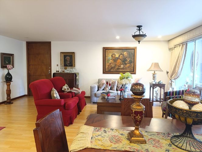 Apartamento de 3 alcobas en arriendo en El Poblado, Medellín, 160 m² · foto 4 de 15