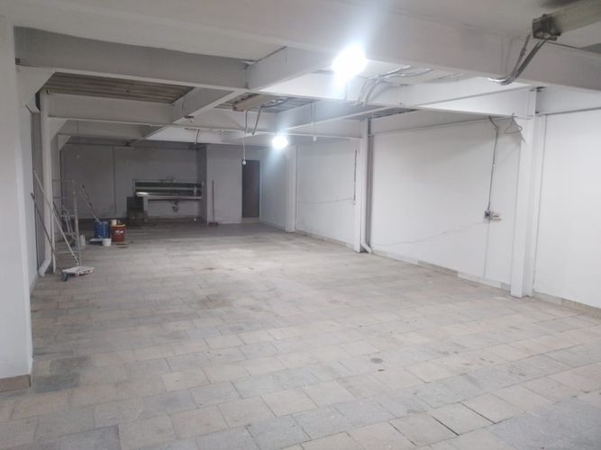 Bodega en arriendo en Cristo Rey, Medellín, 200 m² · foto 2 de 13