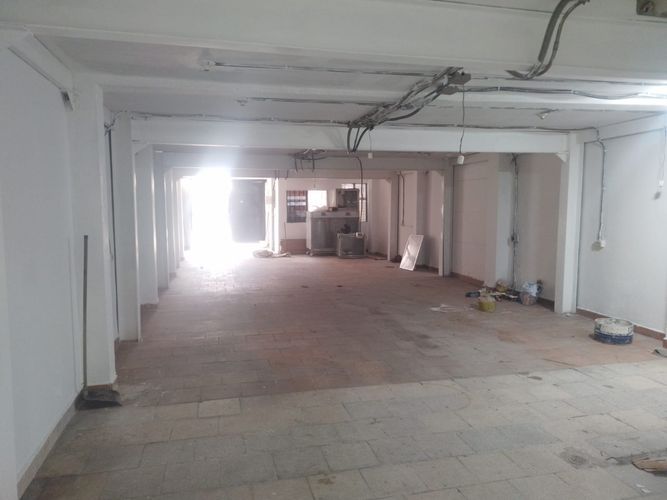 Bodega en arriendo en Cristo Rey, Medellín, 200 m² · foto 8 de 13