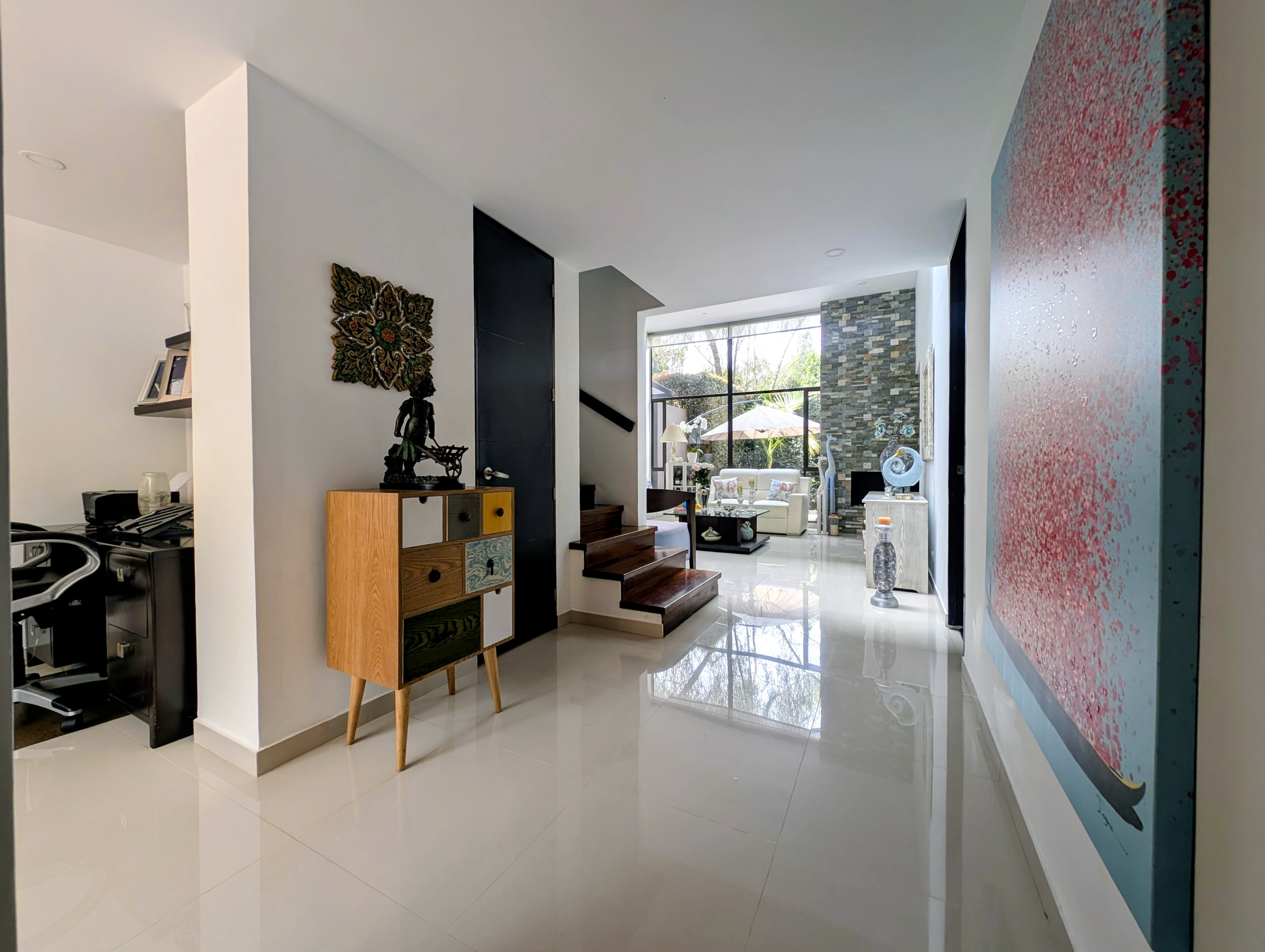Casa en venta en Guaymaral, Bogotá · foto 2 de 24