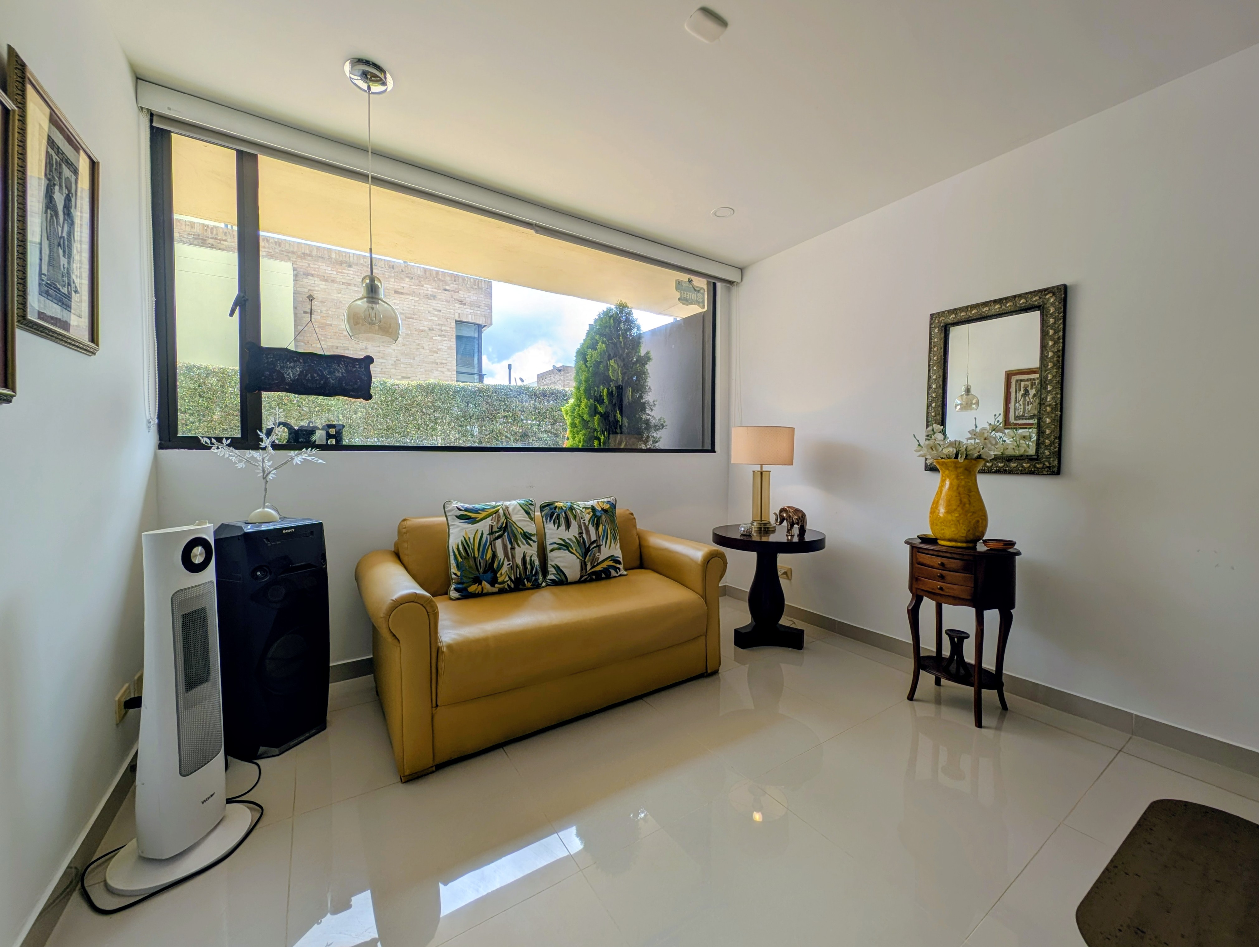 Casa en venta en Guaymaral, Bogotá · foto 3 de 24