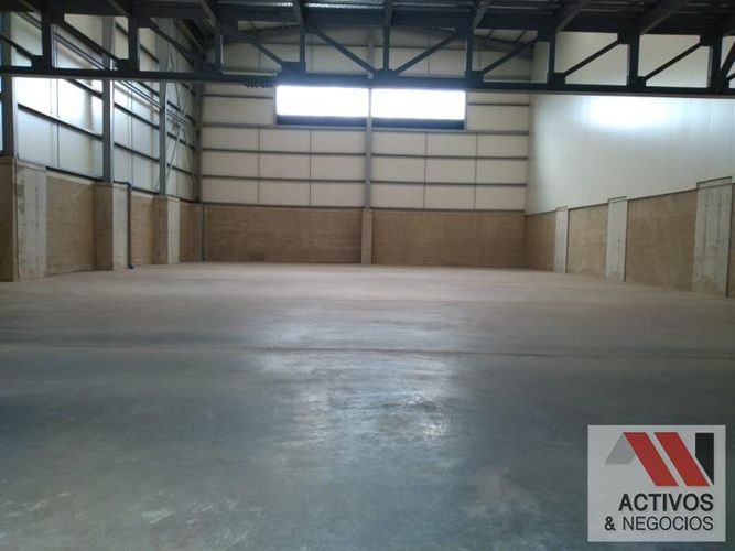 Bodega en venta en Machado, Copacabana, 1007 m² · foto 8 de 19