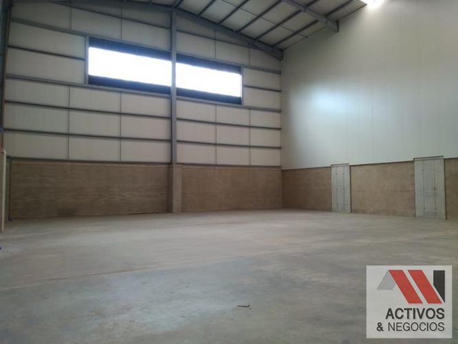 Bodega en venta en Machado, Copacabana, 1007 m² · foto 10 de 19