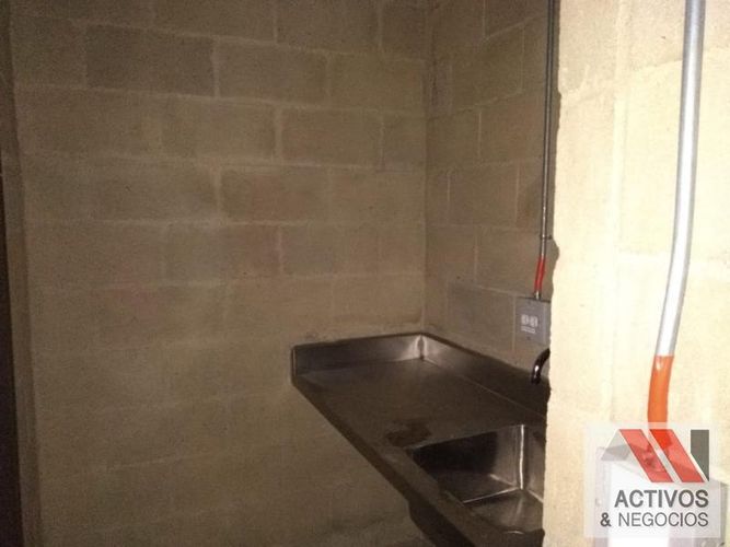 Bodega en venta en Machado, Copacabana, 1007 m² · foto 11 de 19