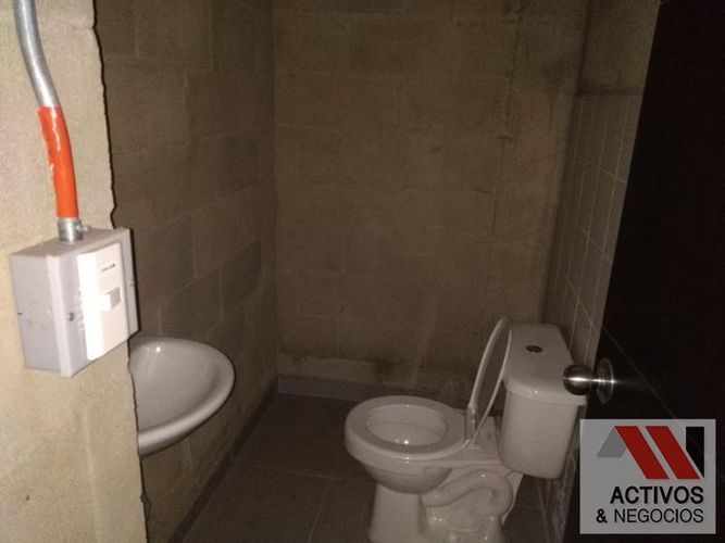 Bodega en venta en Machado, Copacabana, 1007 m² · foto 12 de 19