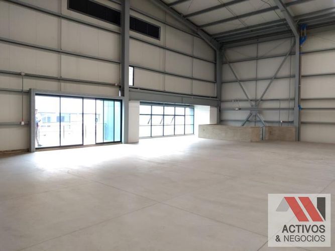 Bodega en venta en Machado, Copacabana, 1007 m² · foto 17 de 19