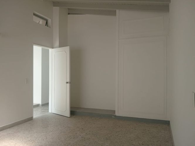 Oficina en arriendo en Laureles, Medellín, 380 m² · foto 3 de 18