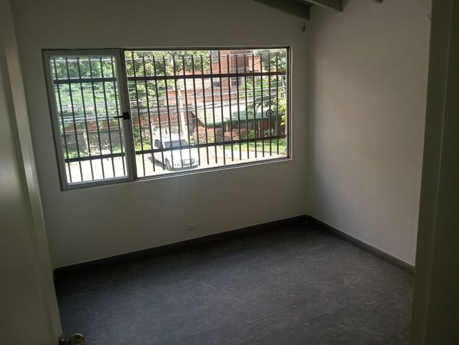 Oficina en arriendo en Laureles, Medellín, 380 m² · foto 6 de 18