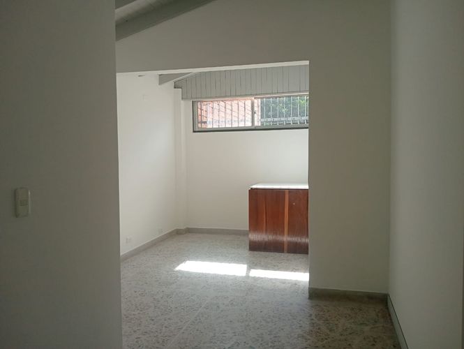 Oficina en arriendo en Laureles, Medellín, 380 m² · foto 7 de 18