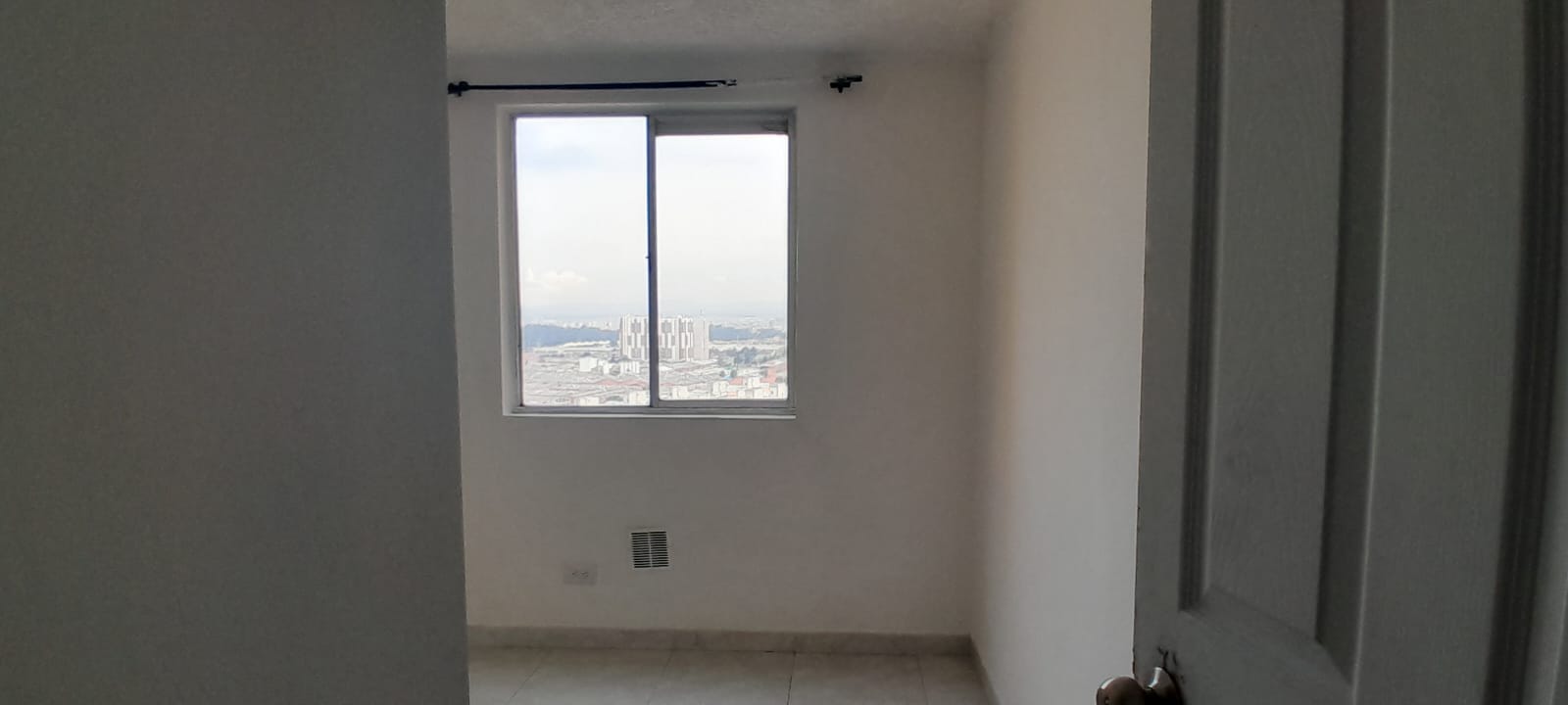 Apartamento en venta en Madelena, Bogotá · foto 10 de 19