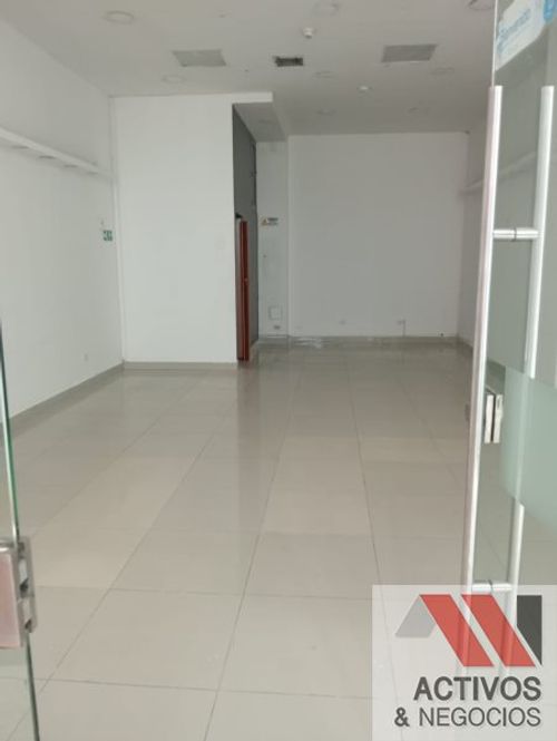 Local en arriendo en Colombia, Medellín, 49 m² · foto 10 de 15