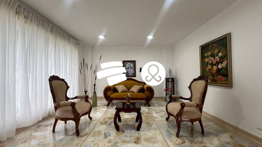 Casa de 3 alcobas en venta en Loma Del Escobero, El Retiro, 907 m² · foto 2 de 24