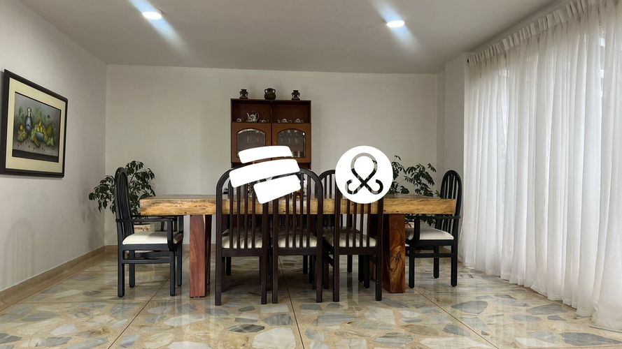 Casa de 3 alcobas en venta en Loma Del Escobero, El Retiro, 907 m² · foto 3 de 24