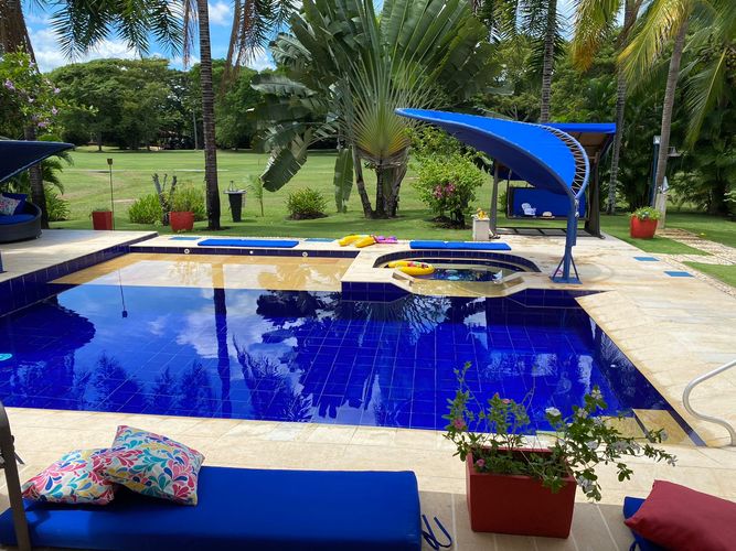 Casa de 4 alcobas en venta en Ricaurte, 200 m² · foto 2 de 19