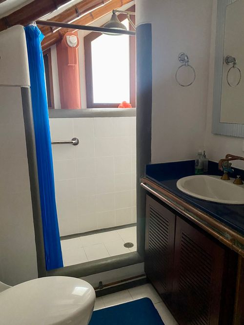 Casa de 4 alcobas en venta en Ricaurte, 200 m² · foto 14 de 19